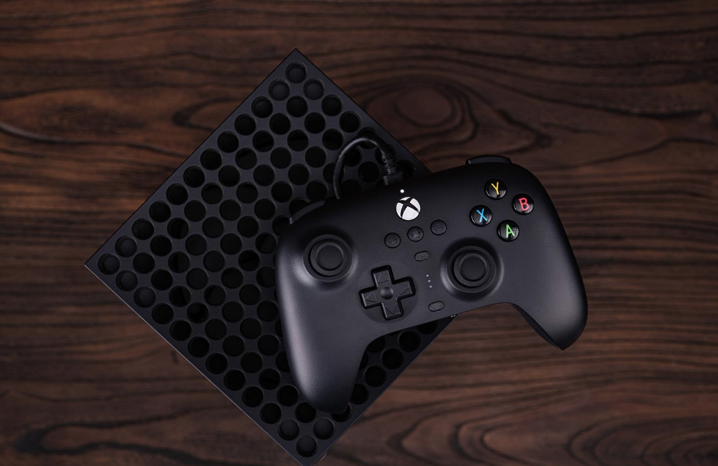 Xbox-এর জন্য 8Bitdo-এর আলটিমেট তারযুক্ত কন্ট্রোলার $29-এর রেকর্ড সর্বনিম্নে নেমে এসেছে