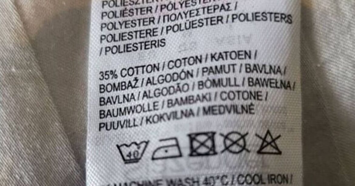 জামাকাপড়ের লেবেলে ত্রিভুজ চিহ্নের অর্থ কী তা মানুষ কেবল বুঝতে পারে যুক্তরাজ্য | খবর